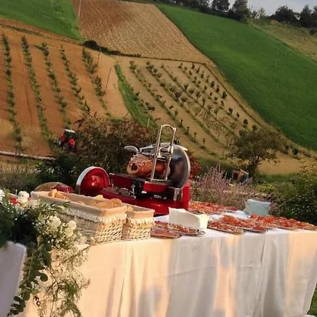 مزرعة للإقامة Alba Del Borgo