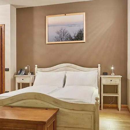 مزرعة للإقامة Alba Del Borgo